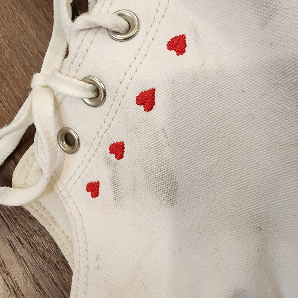 Converse Chuck Taylor All Star Platform Valentine's Day Hearts Hi Rise size 10